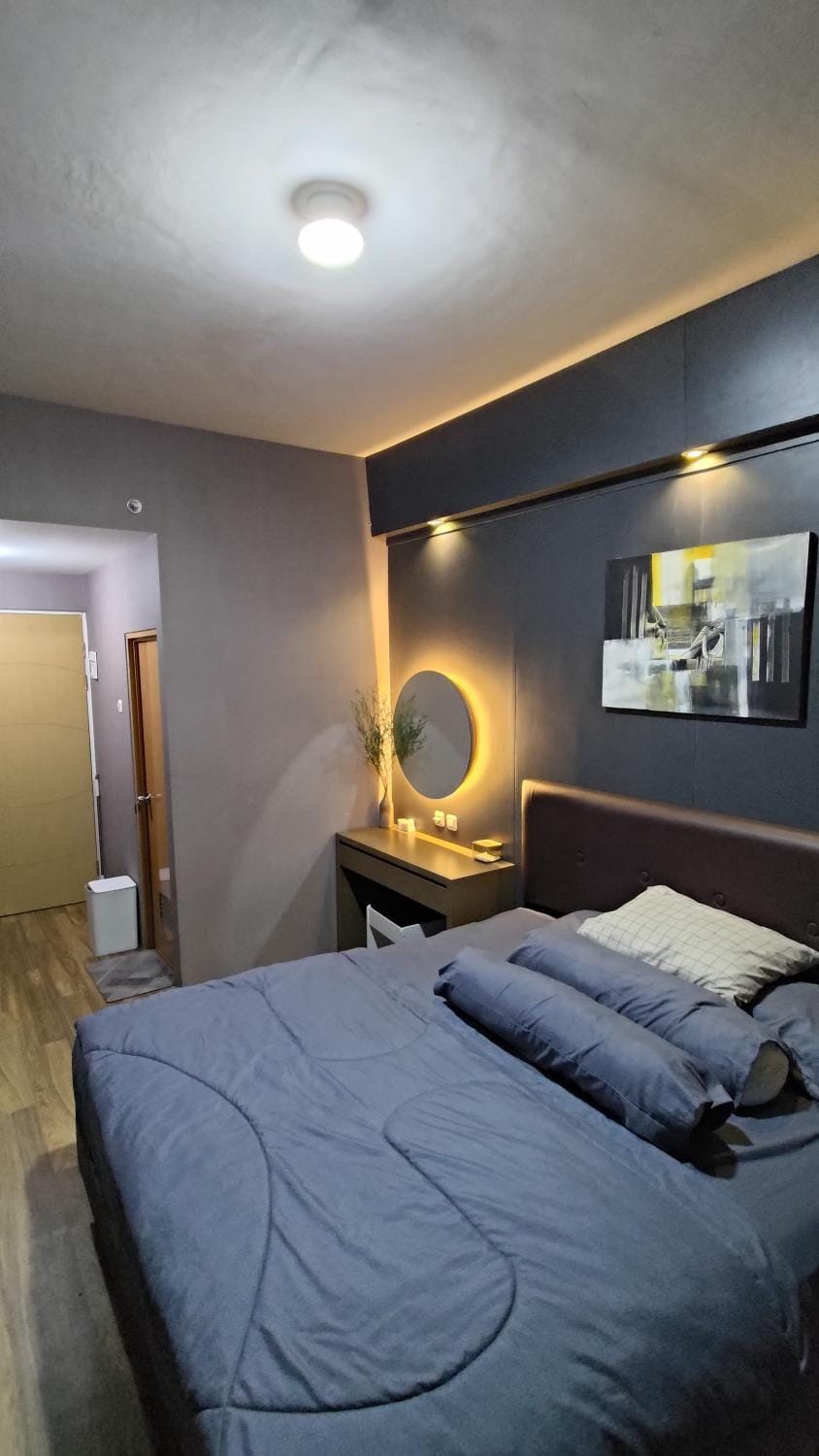 Bed, Bedroom