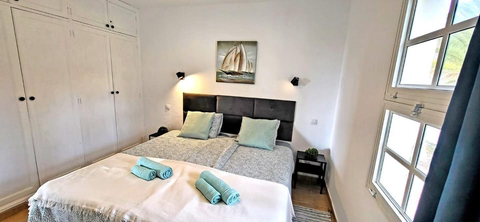 Bed, Photo of the whole room, Bedroom, towels, wardrobe