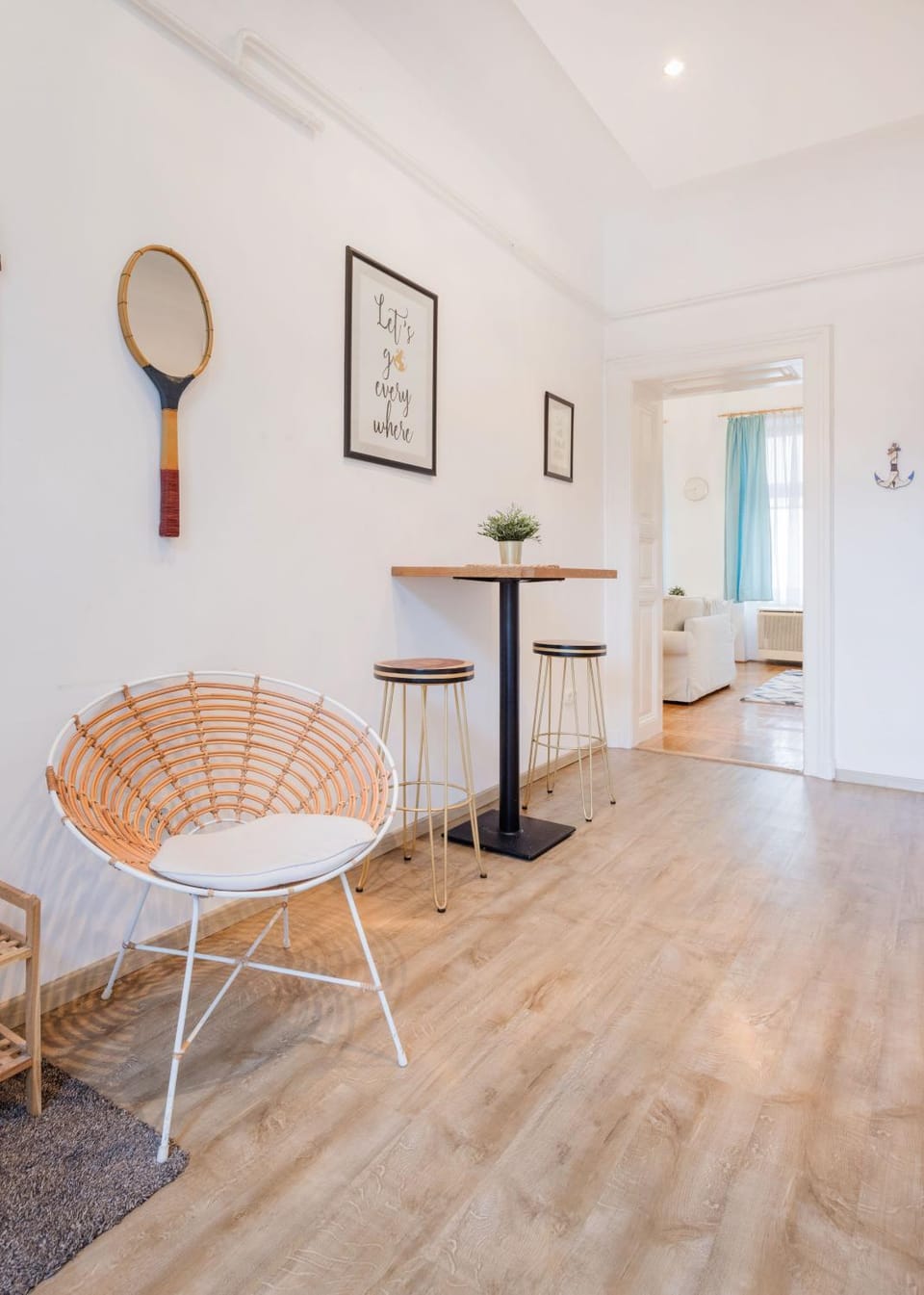 Dining area, kitchen