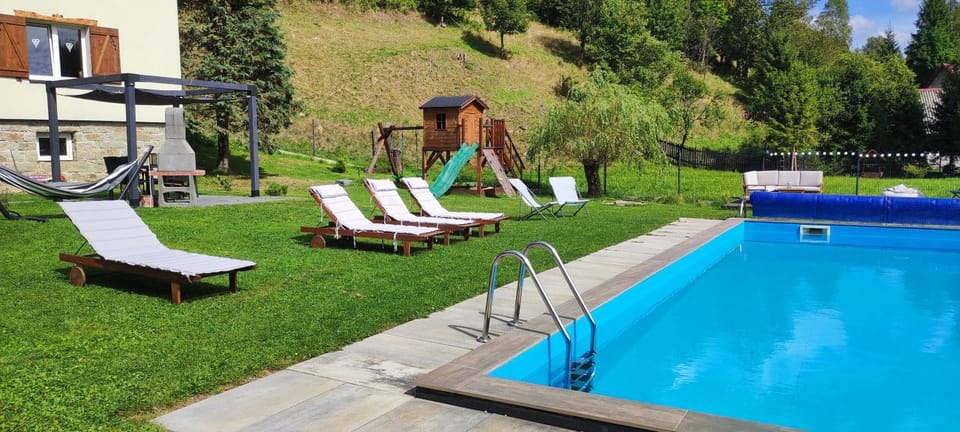 Garden, Swimming pool, sunbed