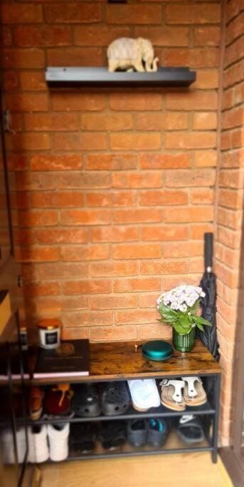 Lovely 2 bedroom Flat with Free Parking Apartment in London