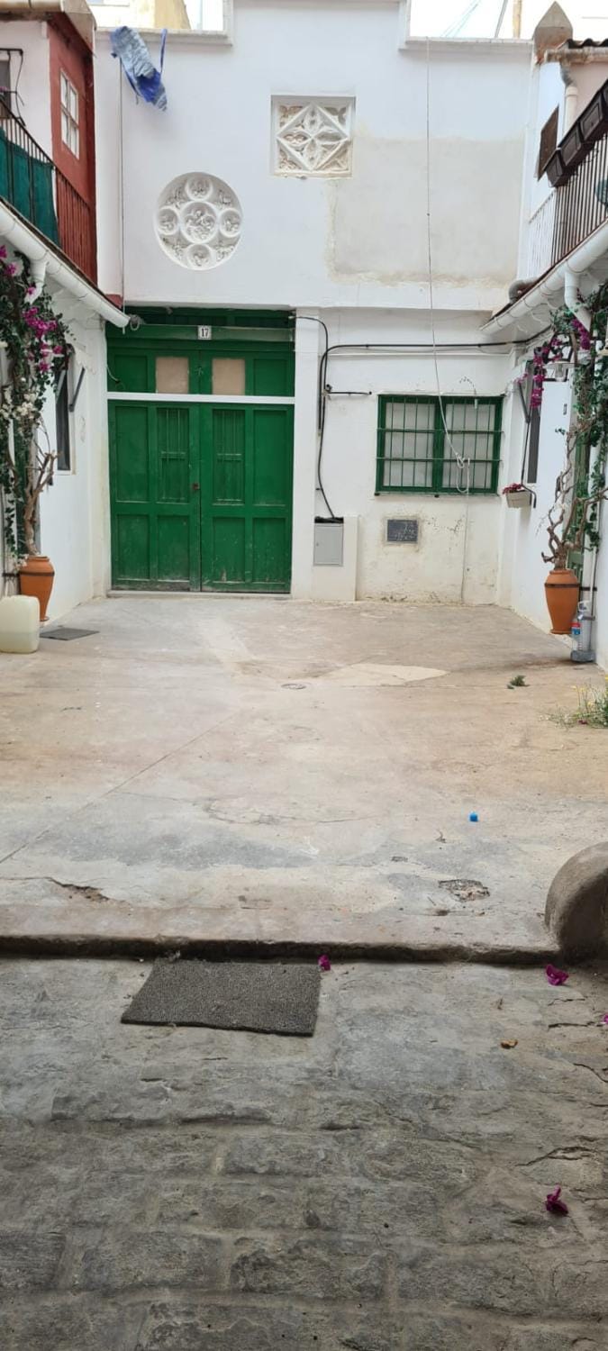 Inner courtyard view