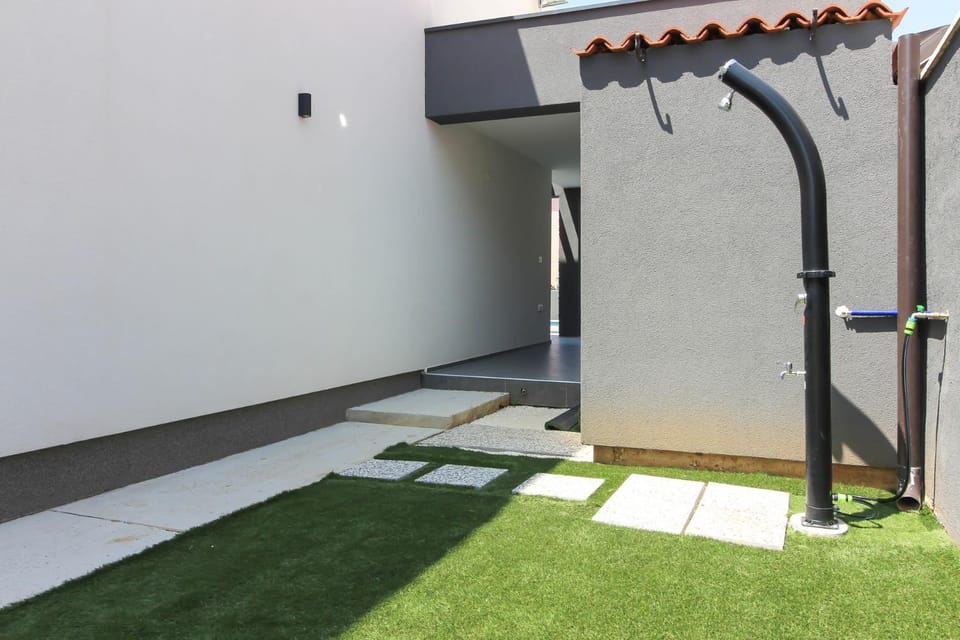 Modern villa Maeni with private pool in Pula Villa in Pula