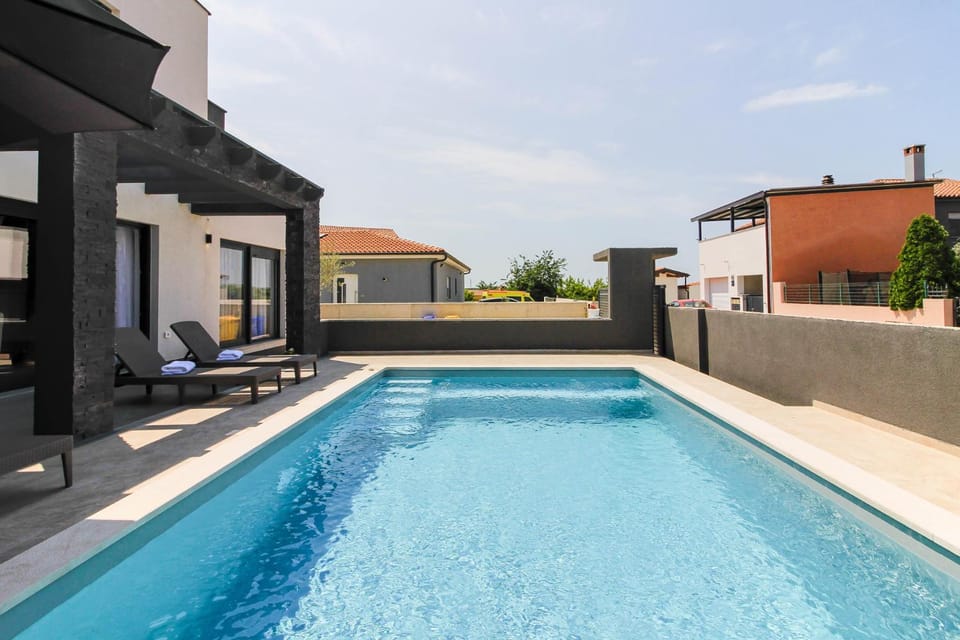 Modern villa Maeni with private pool in Pula Villa in Pula