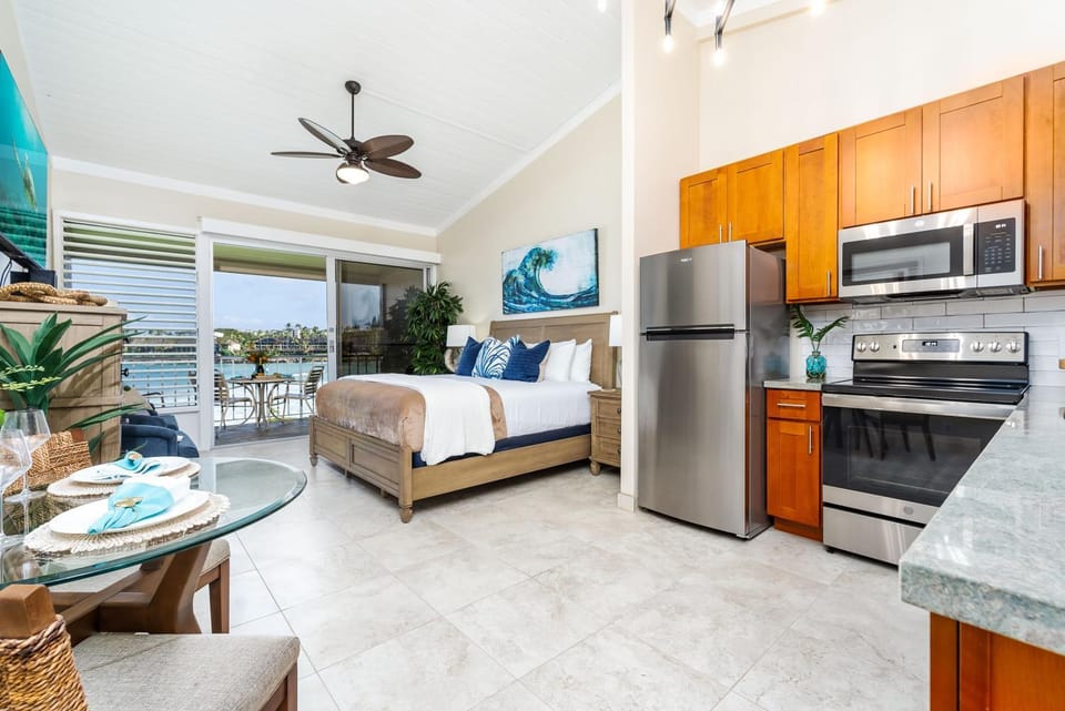 Napili Shores A203 OF Studio condo Apartment in Kapalua