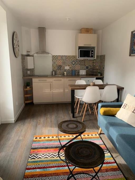 Adorable Guest House « bienvenue chez vous ! » Apartment in Occitanie