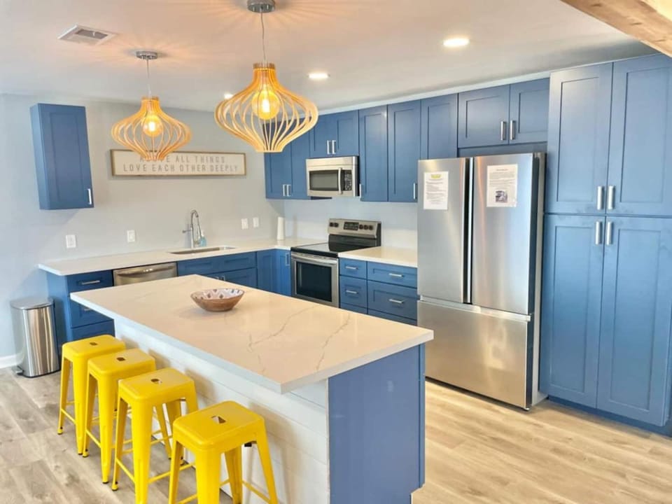 Heated Pool & SPA, 2min Walk To Beach, Zula Siesta House in South Padre Island