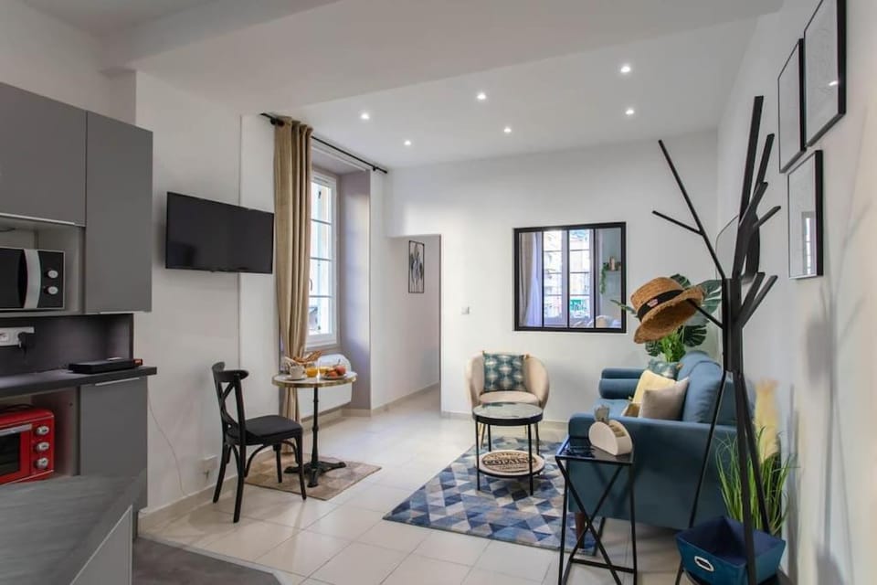 Lascaris Prestige, T2, 2P, PK, Port et Promenade Apartment in Nice