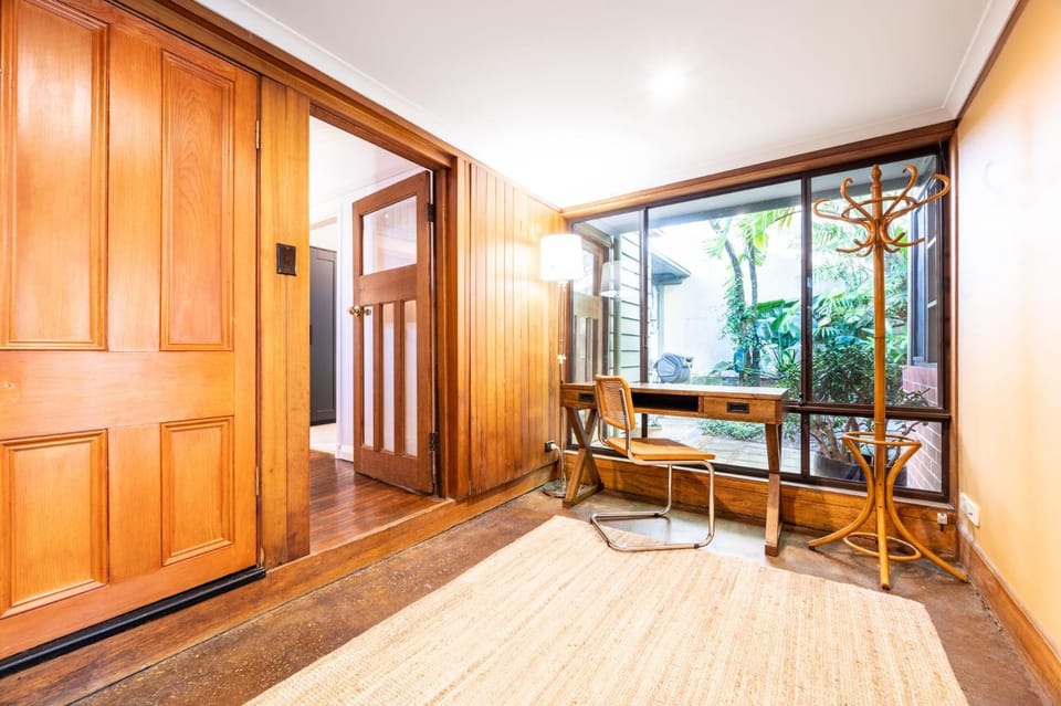 Delightful 4-Bed Home near Centennial Park House in Sydney