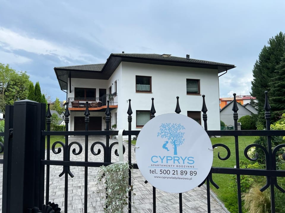 DOMKI CYPRYS Władysławowo Nature lodge in Wladyslawowo
