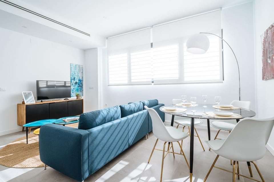 TV and multimedia, Living room, Dining area