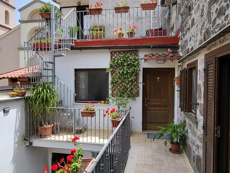 Day, Balcony/Terrace