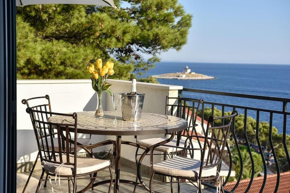 Balcony/Terrace, Seating area, Sea view