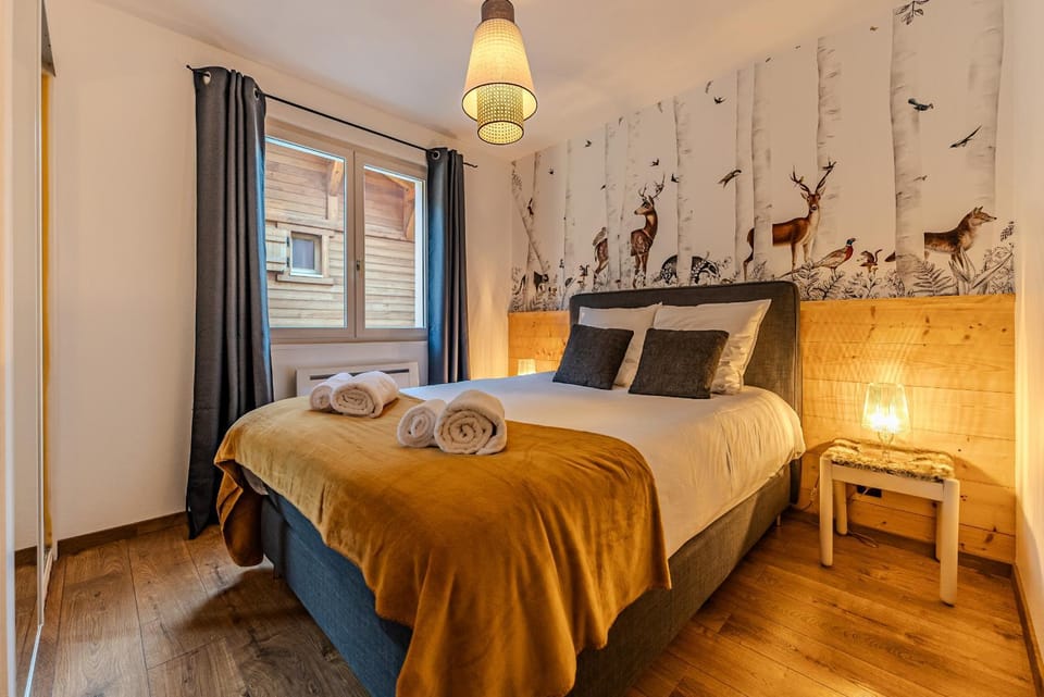 Bed, Bedroom