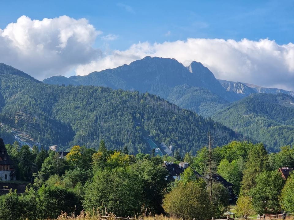Nearby landmark, Day, Natural landscape, Mountain view