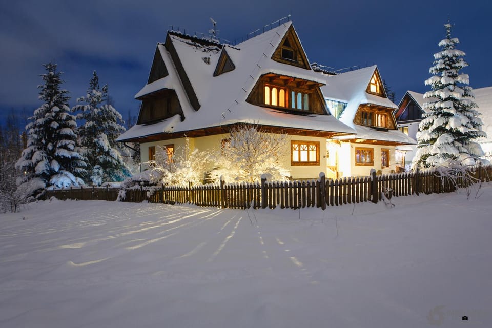 Property building, Night, Winter, View (from property/room)