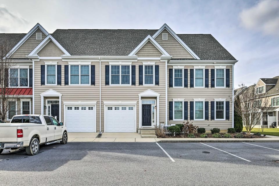 Patio & Pool Access: Rehoboth Beach Retreat House in Sussex County
