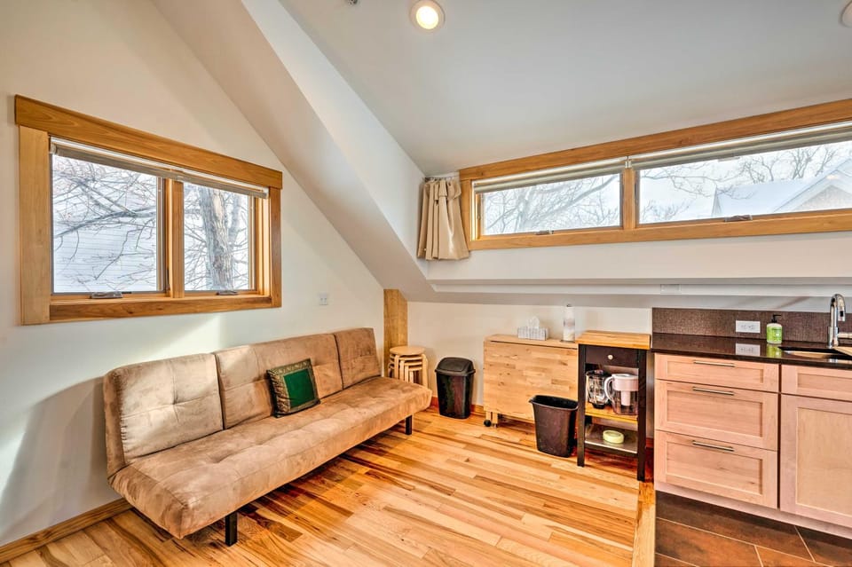 Updated Boulder Studio ~ 1 Mi to Pearl Street Apartment in Boulder