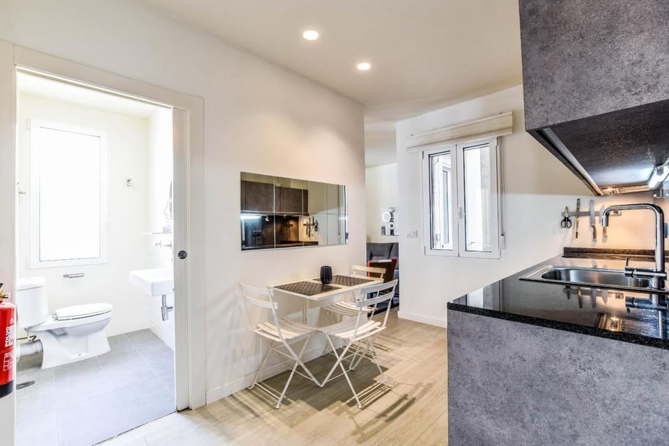 Kitchen or kitchenette
