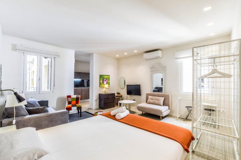 Bed, Bedroom