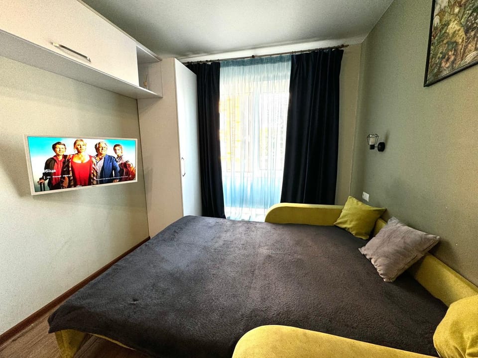 New apartments, center, Smart TV Apartment in Kharkiv