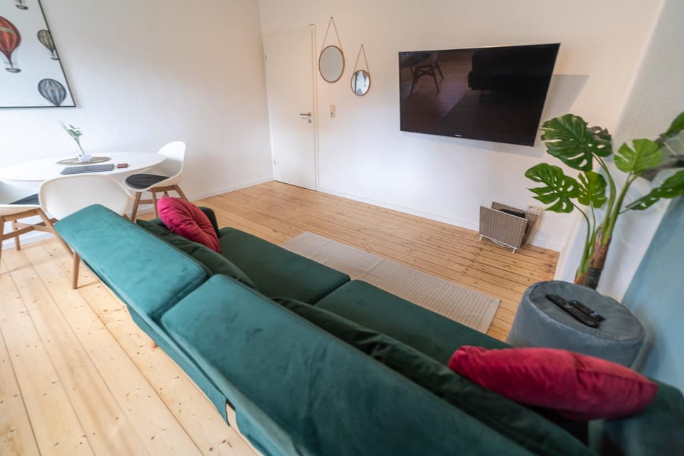 Living room, Photo of the whole room