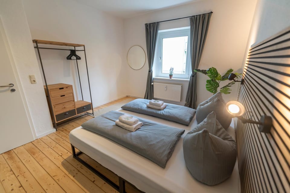 Bedroom, wardrobe