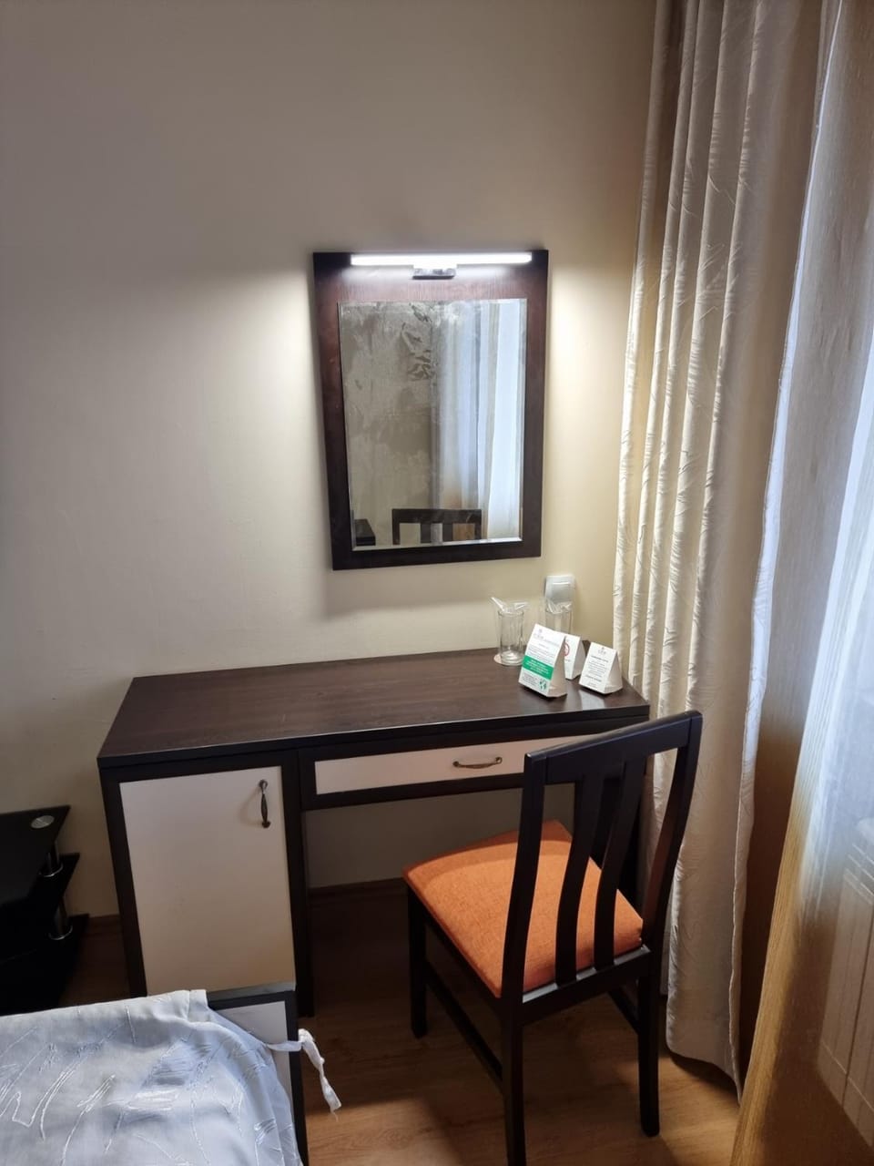 Bedroom, hair dresser