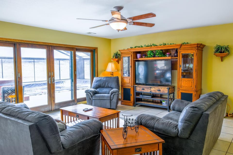 Meadow Creek Manor House in Qualla