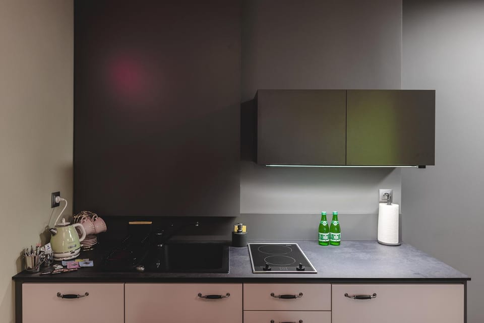 Kitchen or kitchenette