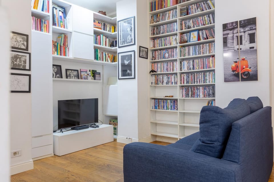 Library, TV and multimedia, Living room, Seating area