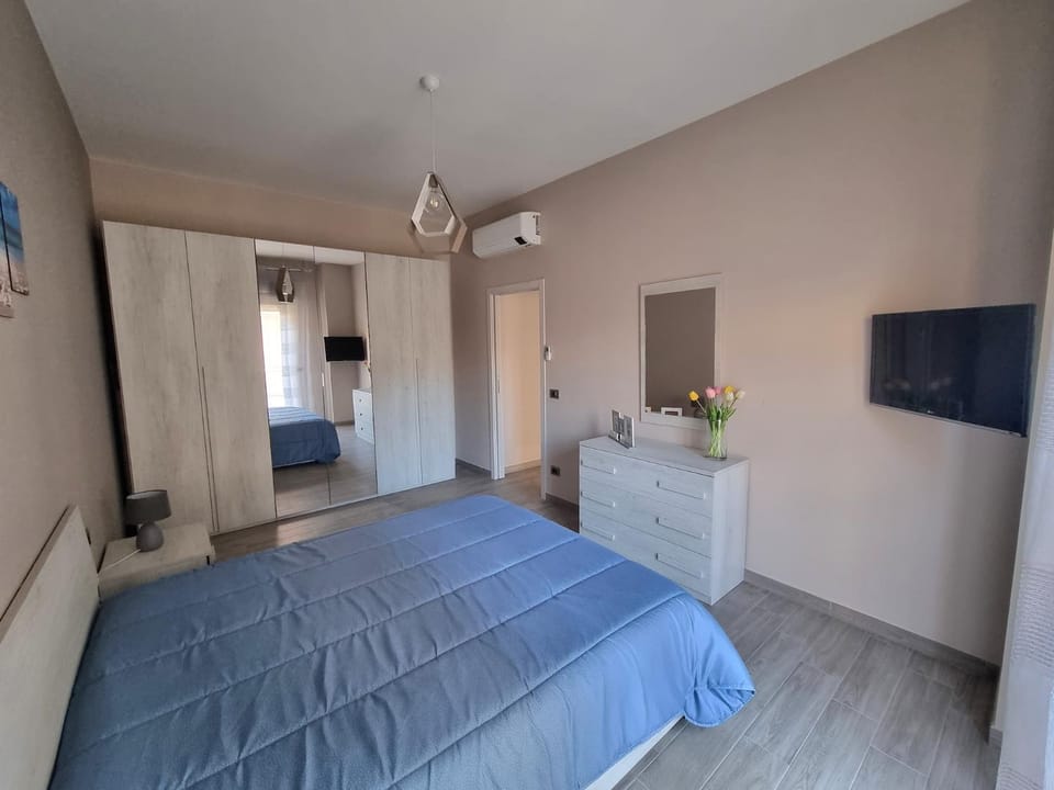 TV and multimedia, Bedroom, air conditioner