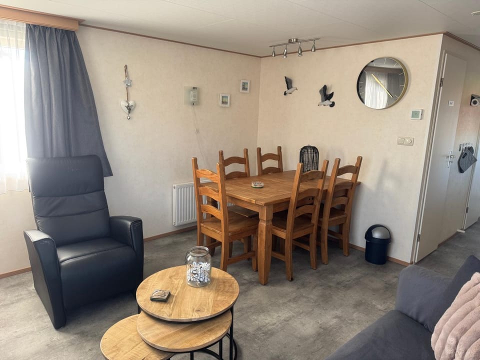 Chalet op Ameland voor 5 personen Chalet in Friesland, Netherlands