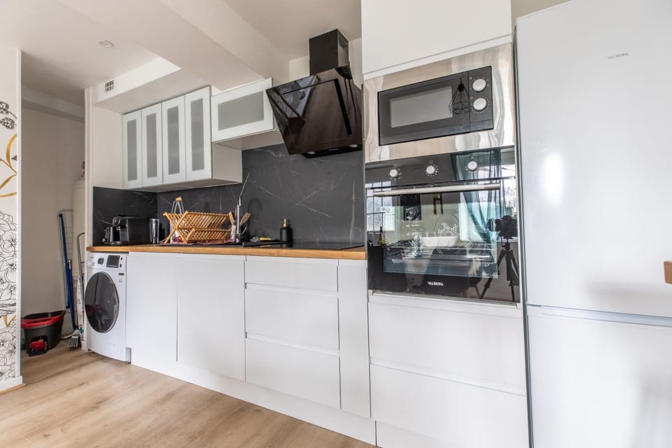 Coffee/tea facilities, Kitchen or kitchenette, dishwasher, minibar, pet friendly, stove, toaster, washing machine, dryer