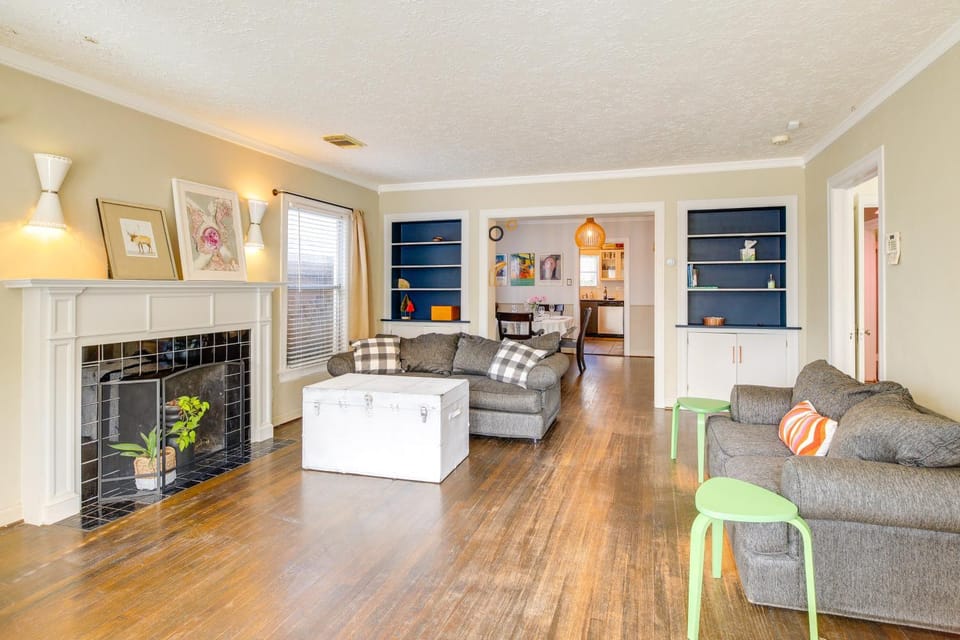 Charming Historic Houston Home w/ Yard! House in Harris County