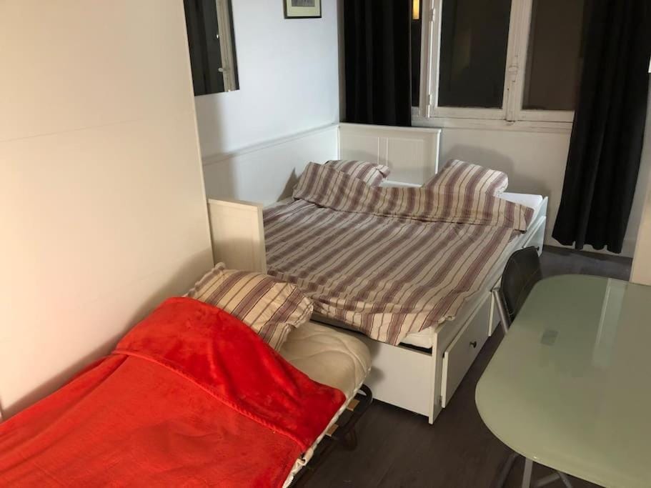 Beau appartement,proche de métro Apartment in Paris