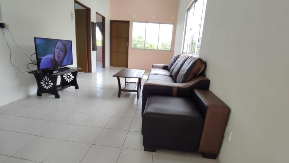 Pusing Holiday Apartment Apartment in Perak Tengah District