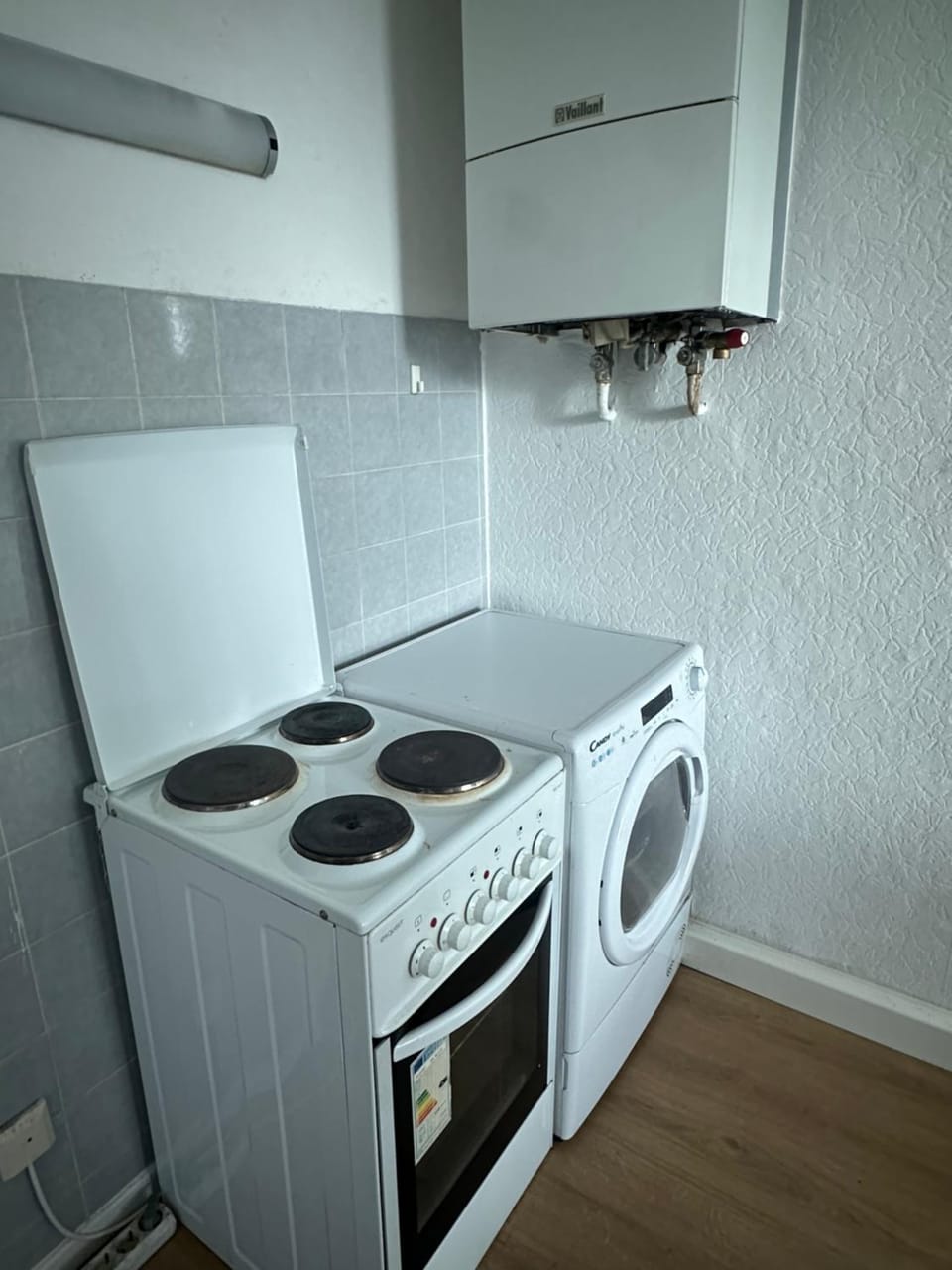 Central appartment 2zimmer Waschmaschine trockener Apartment in Duisburg