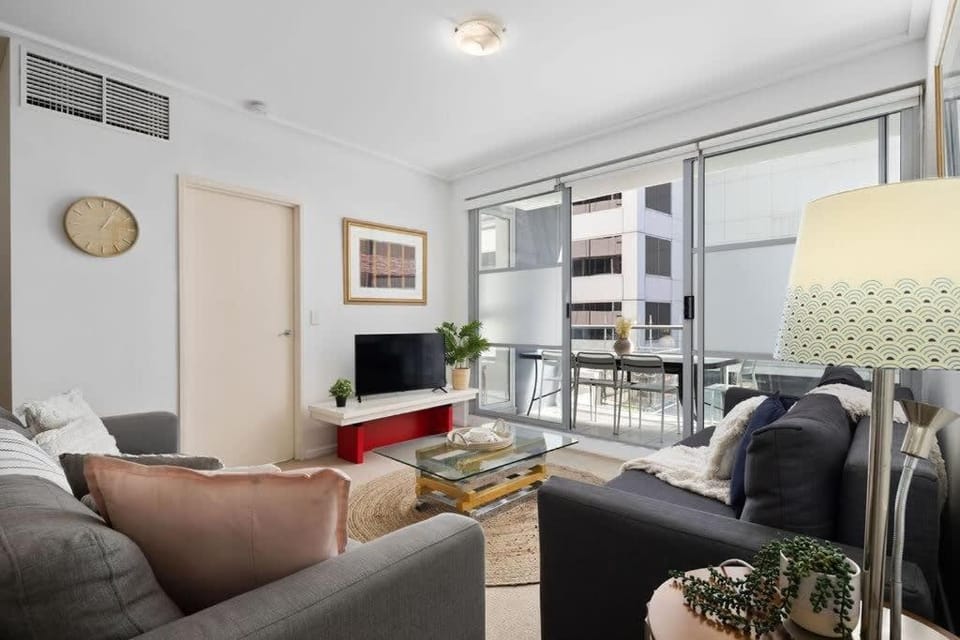 A Comfy 2BR Apt for 7 Next to Darling Harbour Apartment in Sydney