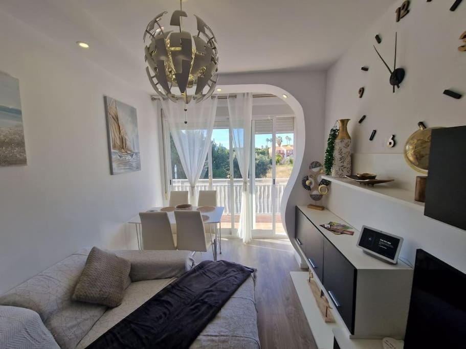 Luxury Beach House with Terrace San Juan Alicante Apartment in Alicante