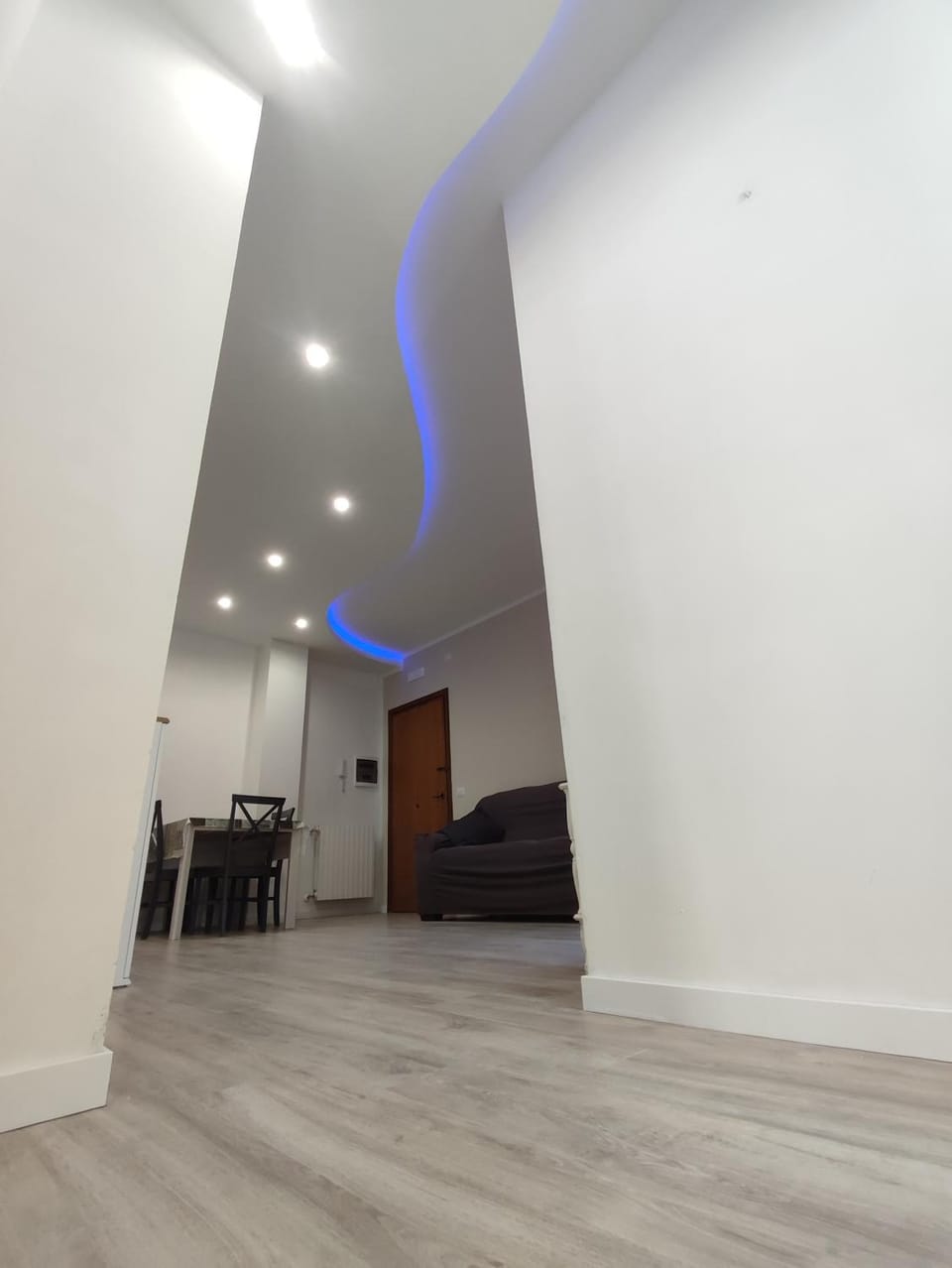 Beach House Garden, 300m dal mare, wifi, bici, giardino privato, clima Apartment in Marina di Massa
