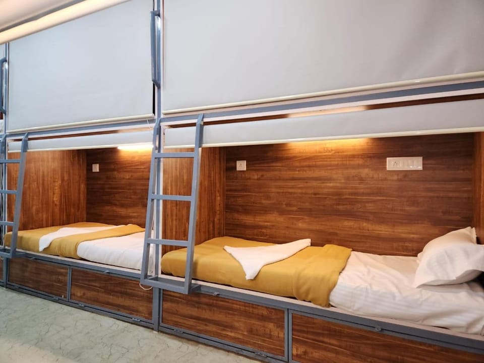 bunk bed