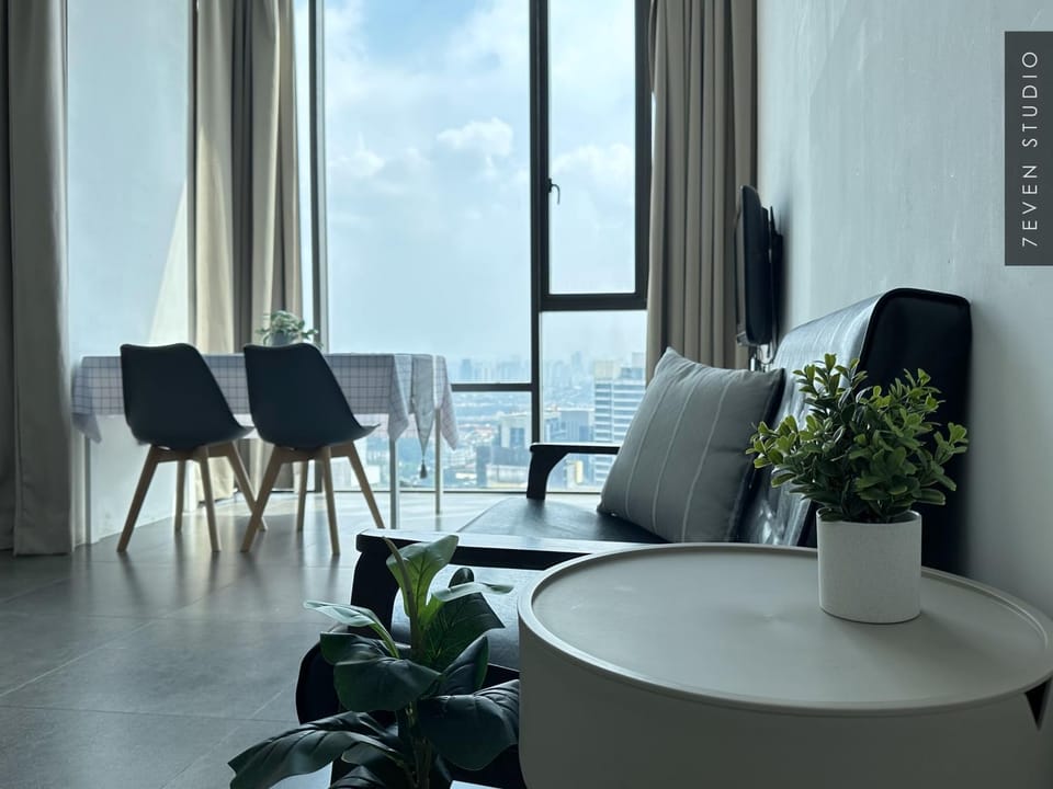 My Studio at Empire Damansara - Netflix & Wifi Apartment in Petaling Jaya