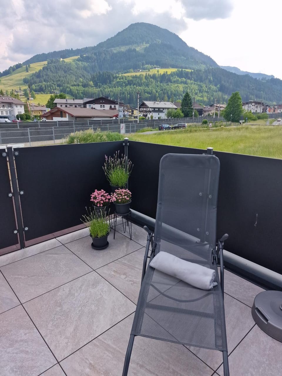 Day, Natural landscape, View (from property/room), Balcony/Terrace, Mountain view