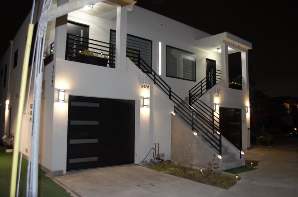 Property building, Night
