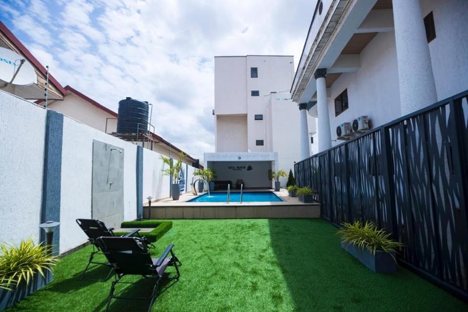Self made Estates Apartment in Accra