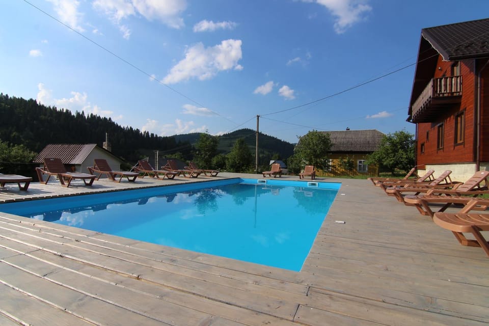 Property building, Day, Natural landscape, Balcony/Terrace, Mountain view, Pool view, Swimming pool, Swimming pool, Sports, sunbed