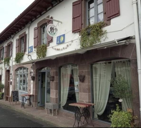 La vita e bella Hostel in French Basque Country
