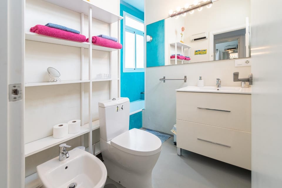 Bathroom, Bath, bidet
