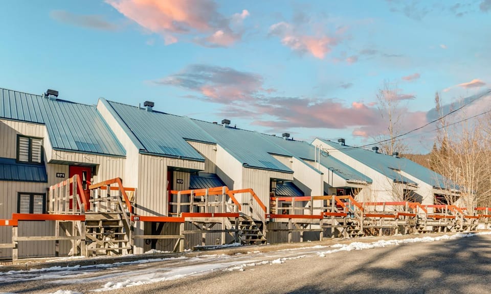 Le Cozy-Condo à louer à Stoneham (CITQ 239956) Chalet in Quebec